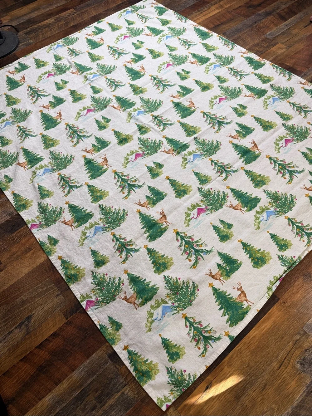 Twinkle Town Christmas Tree Deer Cabin Lodge Tablecloth